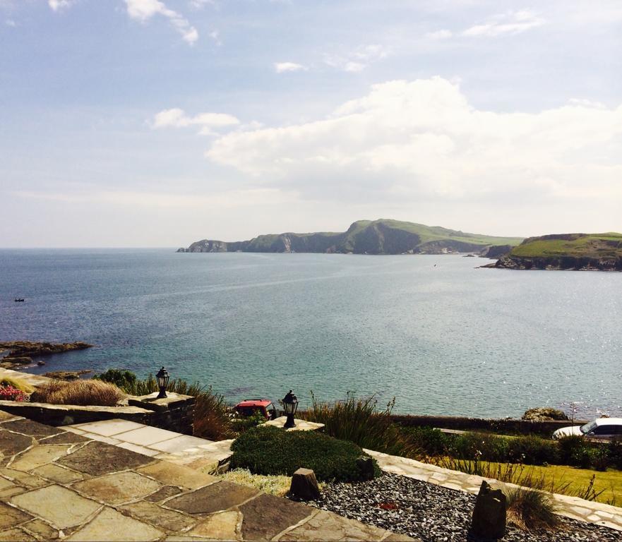 Sandycove House Bed & Breakfast Bed & Breakfast