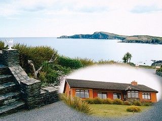 Bed & Breakfast Sandycove House Bed & Breakfast 3*